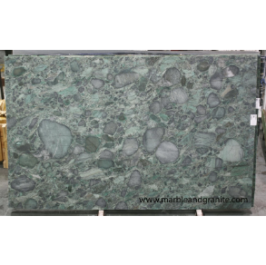 18781C - quartzite countertop